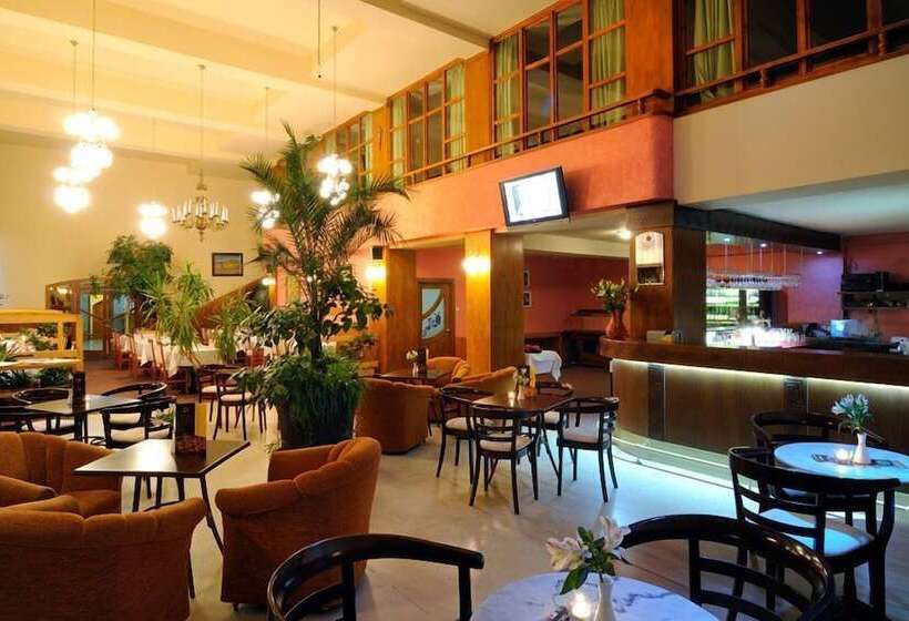 فندق & Penzión Grand Matej