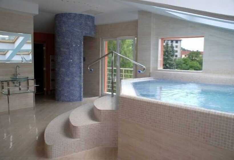 فندق & Penzión Grand Matej