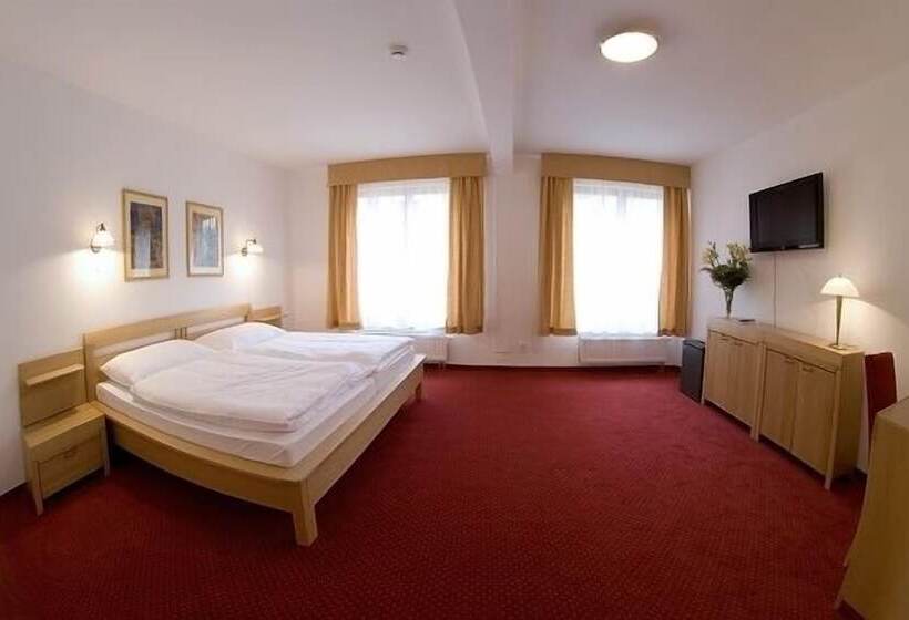 فندق & Penzión Grand Matej