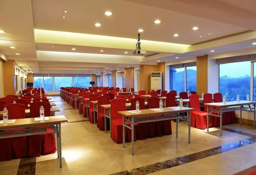 هتل Qingdao Wushengguan Holiday