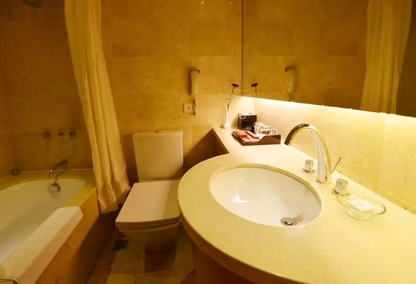 هتل Qingdao Wushengguan Holiday