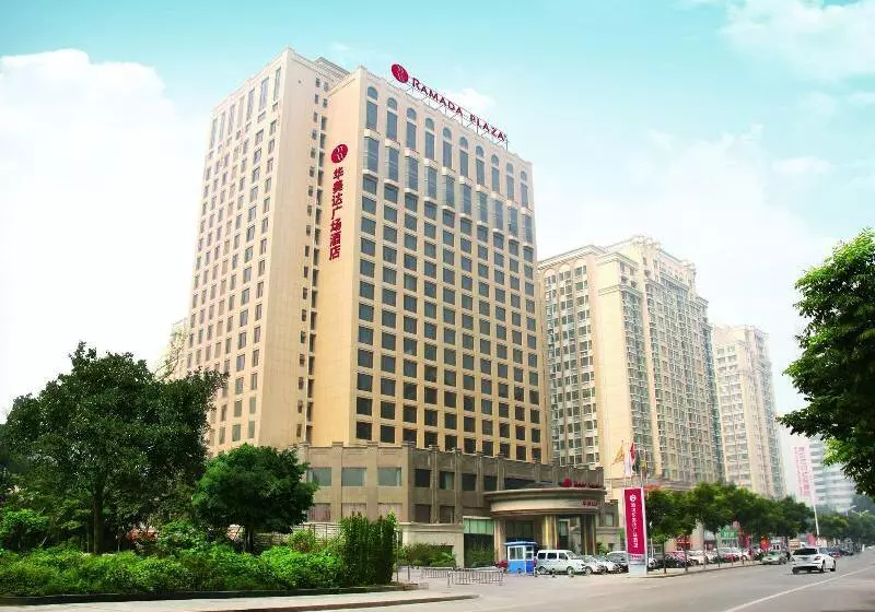 Отель Ramada Plaza Weifang