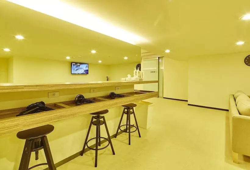 هتل Single Inn Kaohsiung Linsen