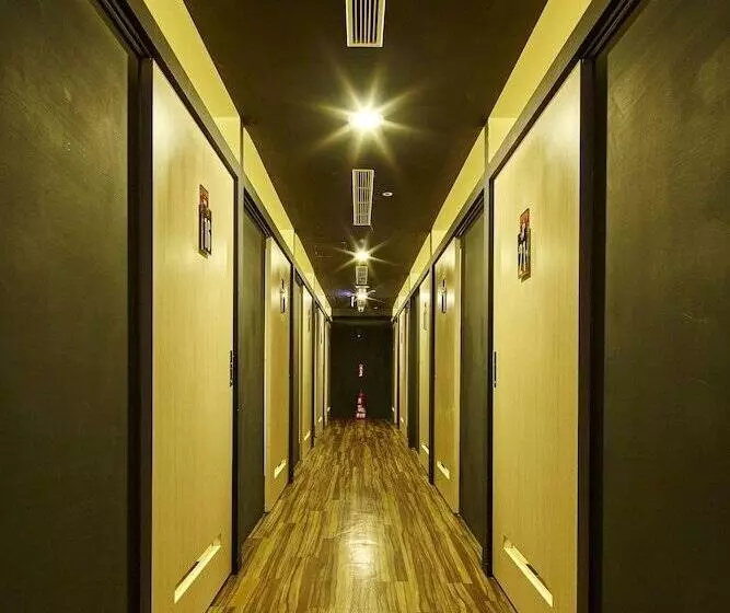 هتل Single Inn Kaohsiung Linsen