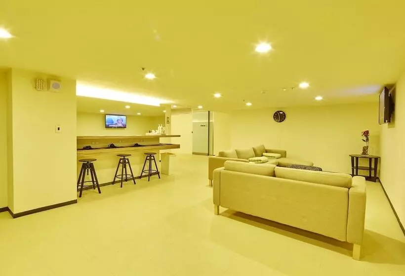 هتل Single Inn Kaohsiung Linsen