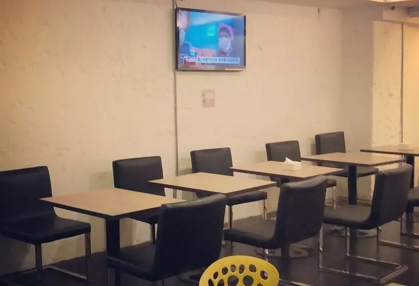 هتل Single Inn Kaohsiung Linsen