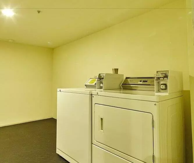 هتل Single Inn Kaohsiung Linsen