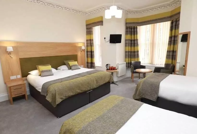 The Famous Star Hotel Moffat