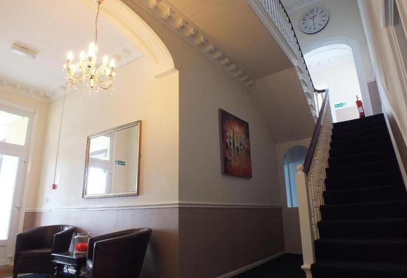 Отель The Wighthill