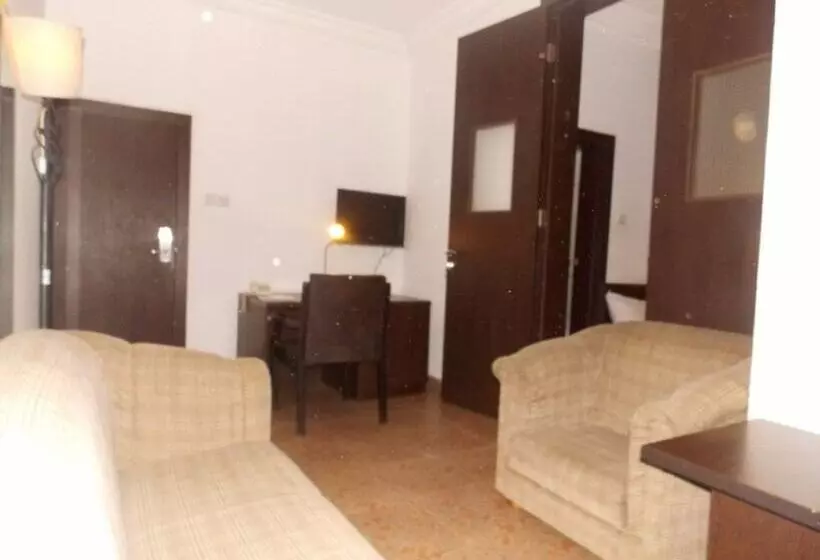 هتل Thornberry Savannah Suite