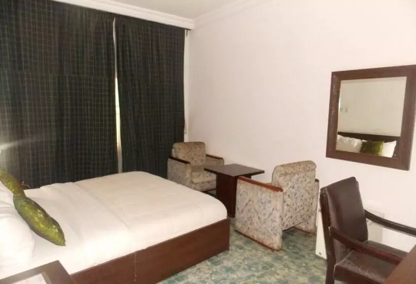 هتل Thornberry Savannah Suite