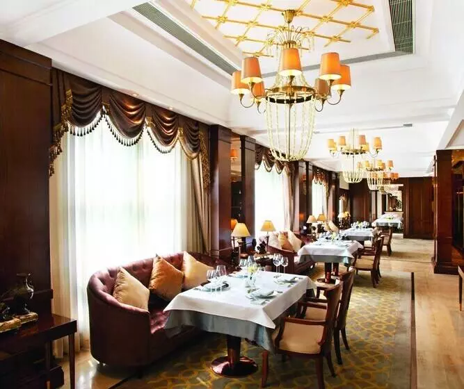 هتل Tianjin Goldin Metropolitan Polo Club