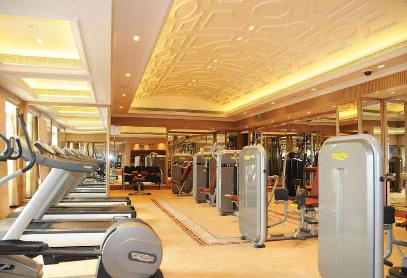 هتل Tianjin Goldin Metropolitan Polo Club