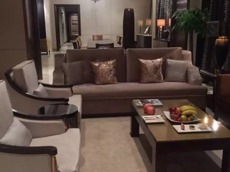 هتل Tianjin Goldin Metropolitan Polo Club