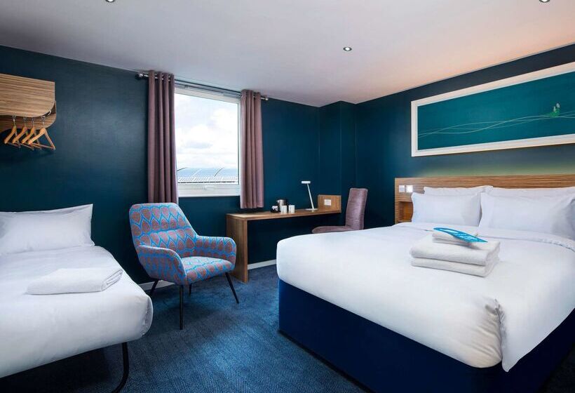 فندق Travelodge London Teddington