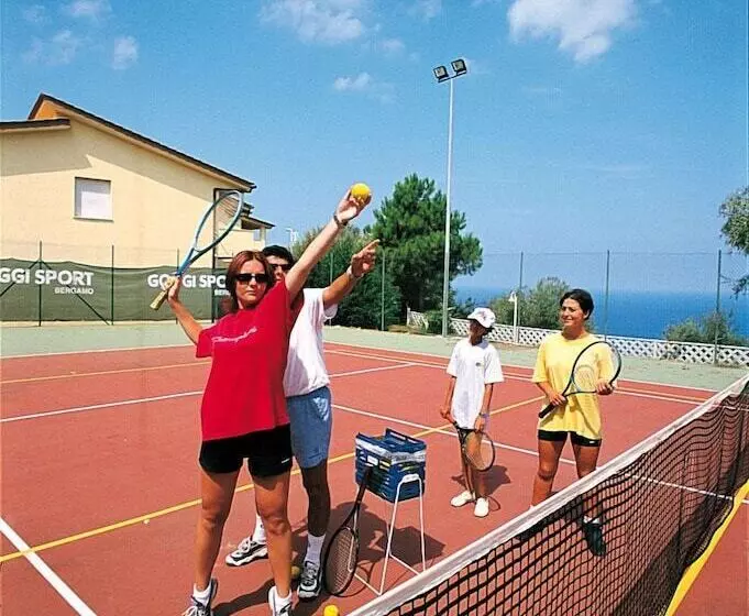 Villaggio Hotel Club La Pace