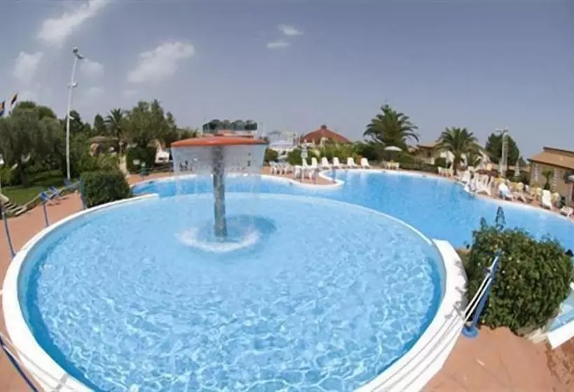 Villaggio Hotel Club La Pace