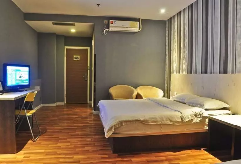 호텔 City Comfort Inn