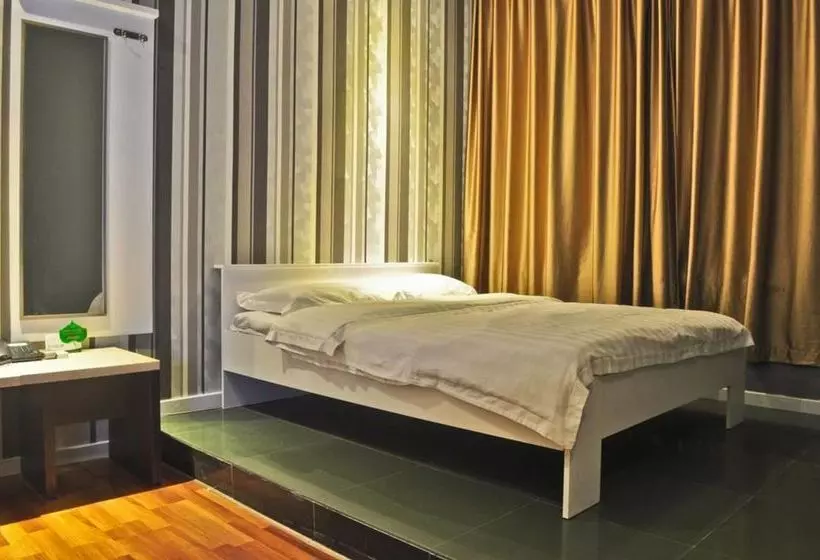 호텔 City Comfort Inn