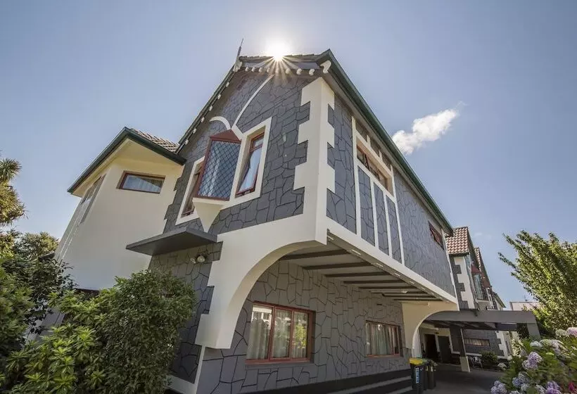 モーテル Amross Court Motor Lodge