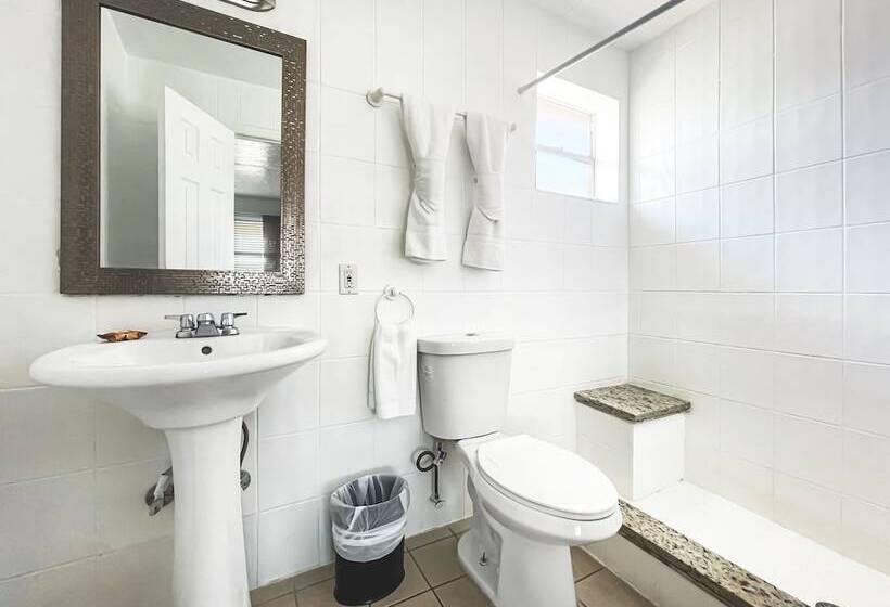 فندق على الطريق Hollywood Beach Hotels