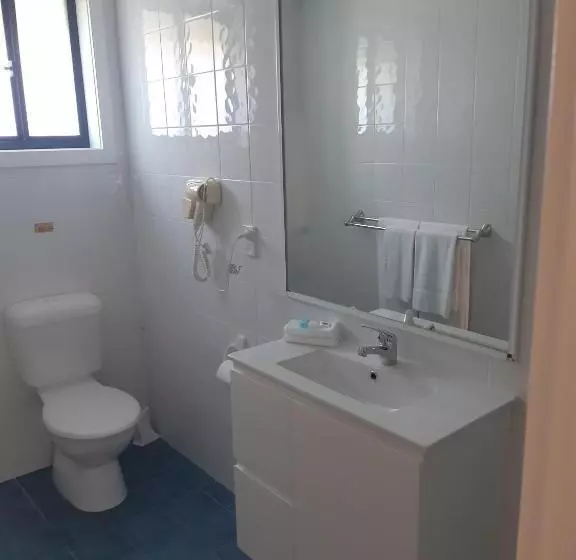 Seashells Beachfront Resort