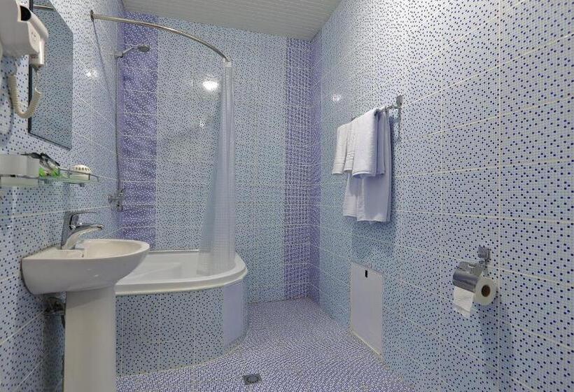 هاستل Seven Seasons