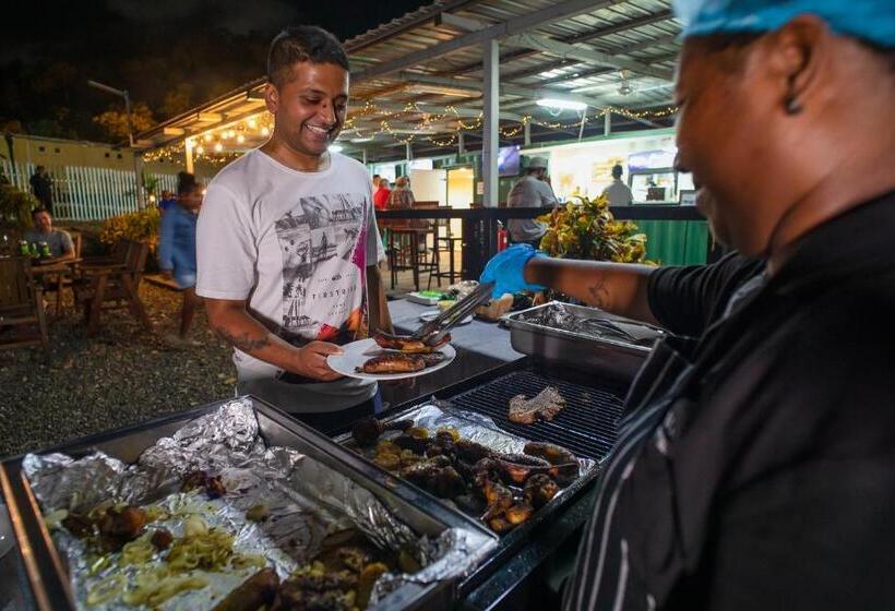 호텔 Green Hills Accommodation Village