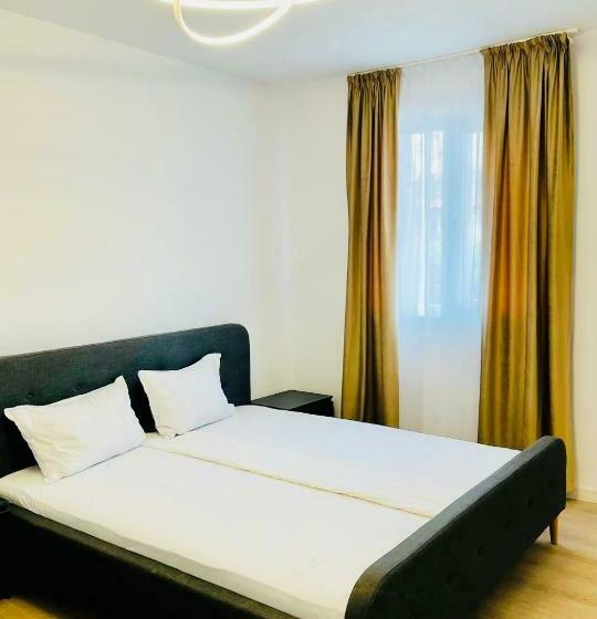 بنسيون Paradox Cantacuzino