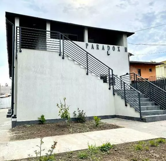 Majatalo Paradox Cantacuzino