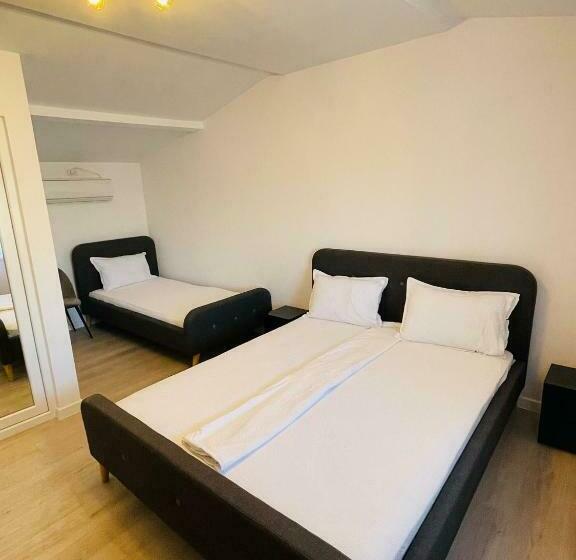 بنسيون Paradox Cantacuzino