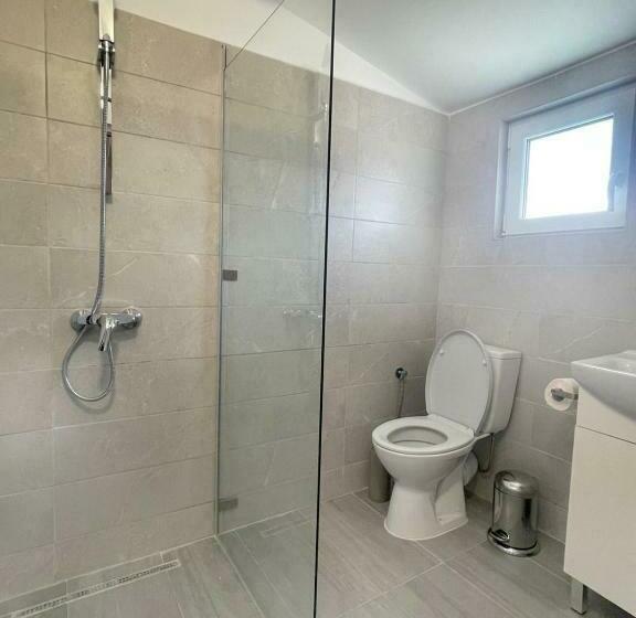 بنسيون Paradox Cantacuzino