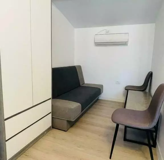 Majatalo Paradox Cantacuzino