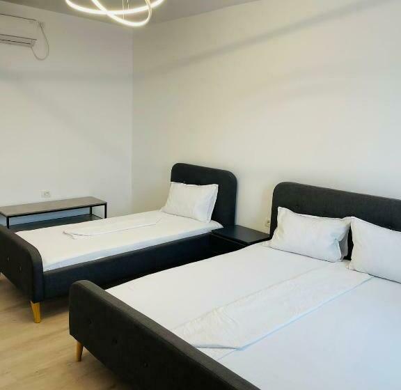 بنسيون Paradox Cantacuzino