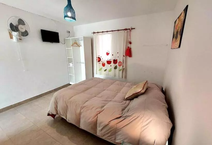 Huaka Hostel