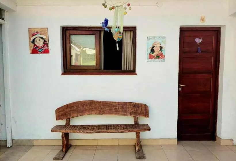 Huaka Hostel