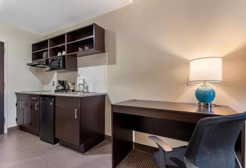 Hotelli Sleep Inn & Suites