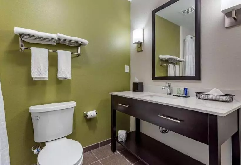 Hotelli Sleep Inn & Suites