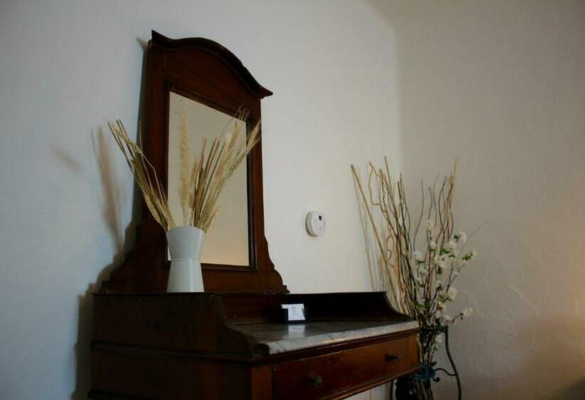 پانسیون 1912   Blue Room   Old Town