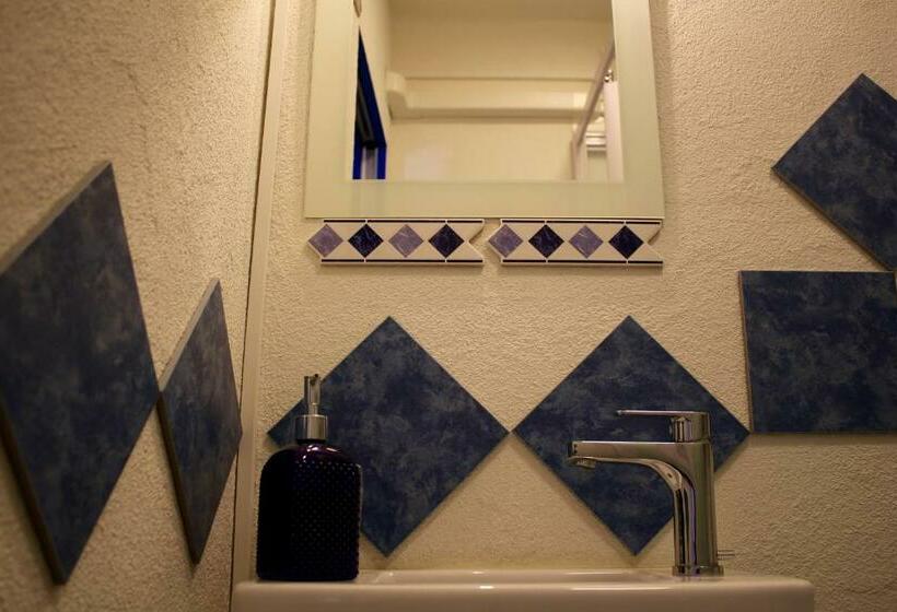 پانسیون 1912   Blue Room   Old Town