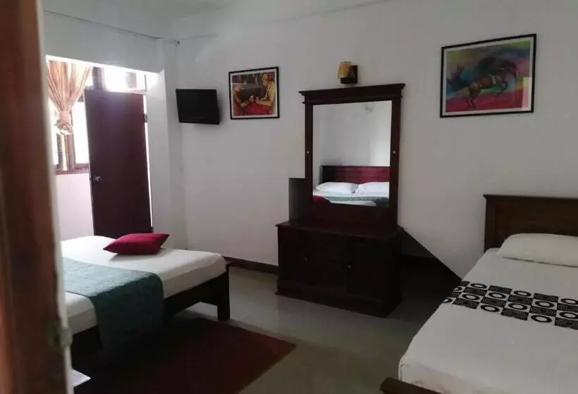 Majatalo Days Inn B/b