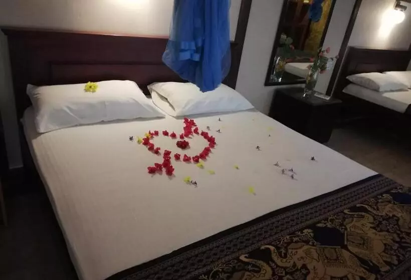 Majatalo Days Inn B/b