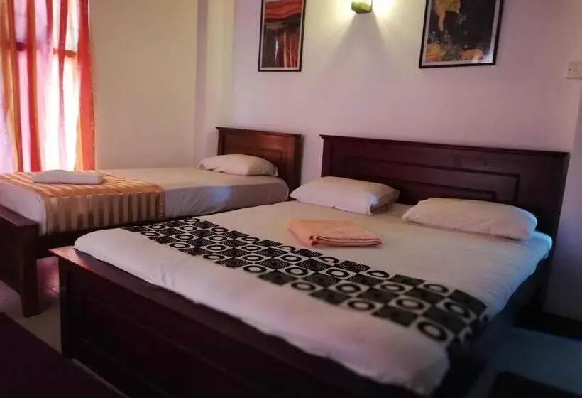 Majatalo Days Inn B/b