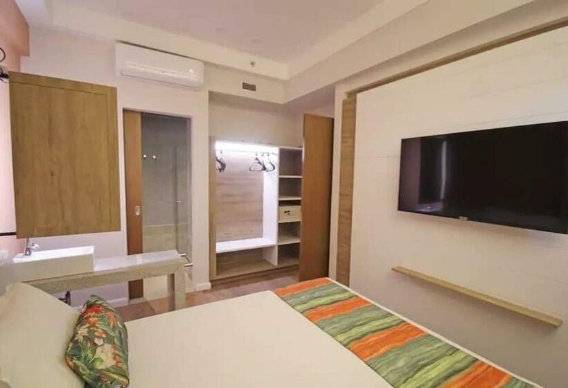 Hot Beach Suites Olimpia Resort