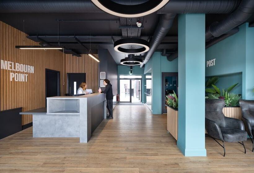 Yugo Explore Melbourn Point