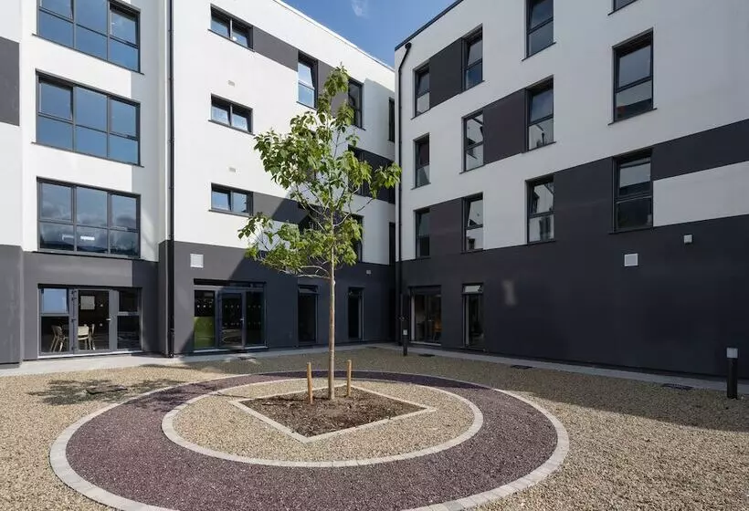 Yugo Explore   Melbourn Point