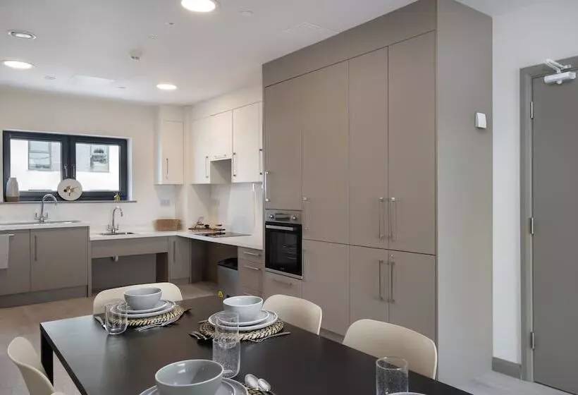 Yugo Explore   Melbourn Point