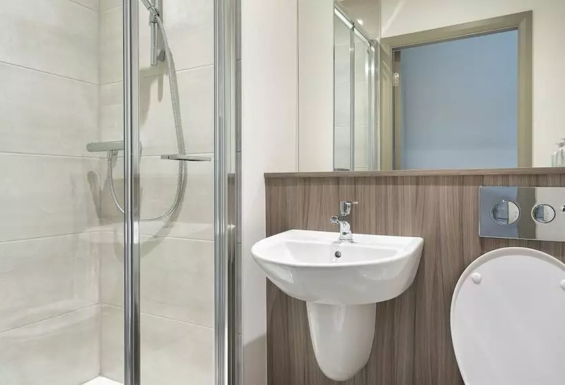 Yugo Explore   Melbourn Point