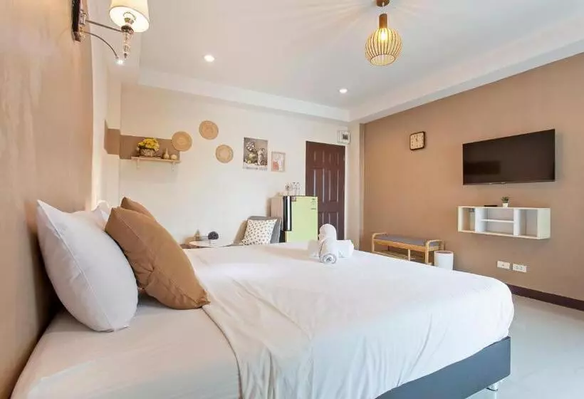 هاستل Cozzi By Grand Airport Resort