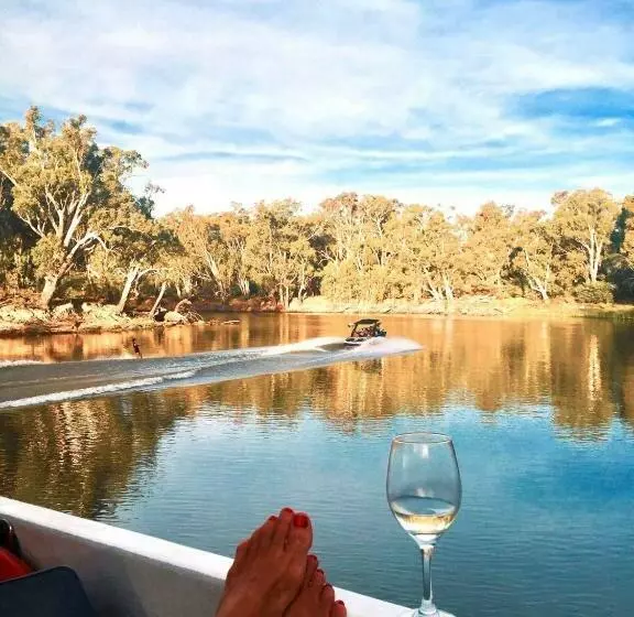 モーテル Eildon Parkview Motor Inn Room 4